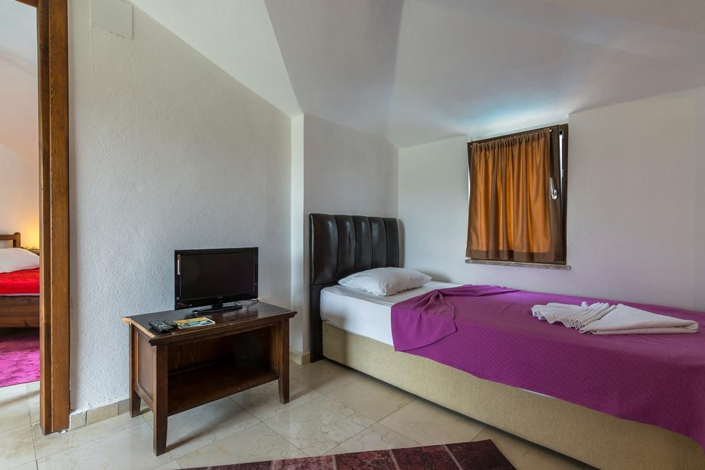 Turay Hotel Далян Екстериор снимка