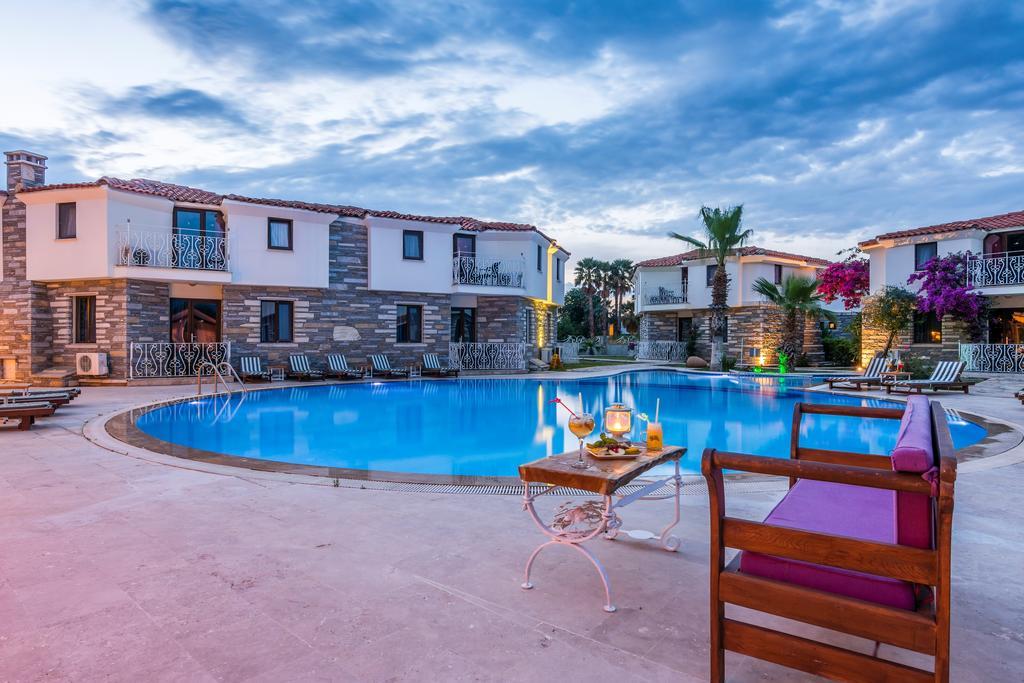 Turay Hotel Далян Екстериор снимка